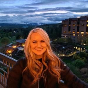 Meet your Posher, Amber